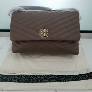 Tory Burch Bags - KIRA CHEVRON CONVERTIBLE SHOULDER BAG Tory Burch Bags - KIRA CHEVRON CONVERTIBLE SHOULDER BAG